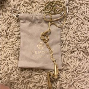 Kendra Scott necklace